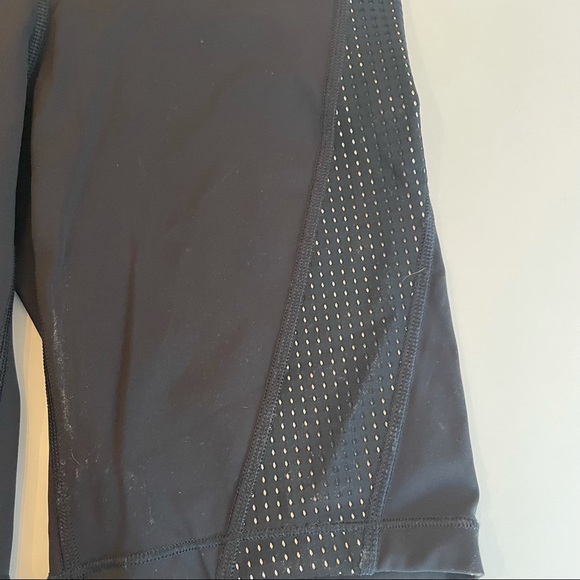 Athleta Hiit It 9” Bike Shorts - Picture 6 of 13